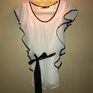 Women’s Ruffled Short-Sleeve Blouse